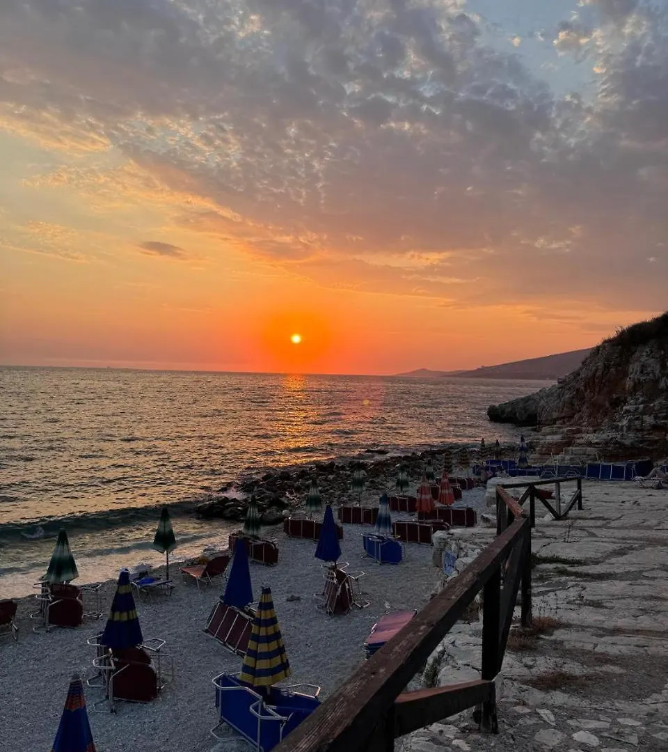 Hotel Bahamas Sarande 4*,  Albania