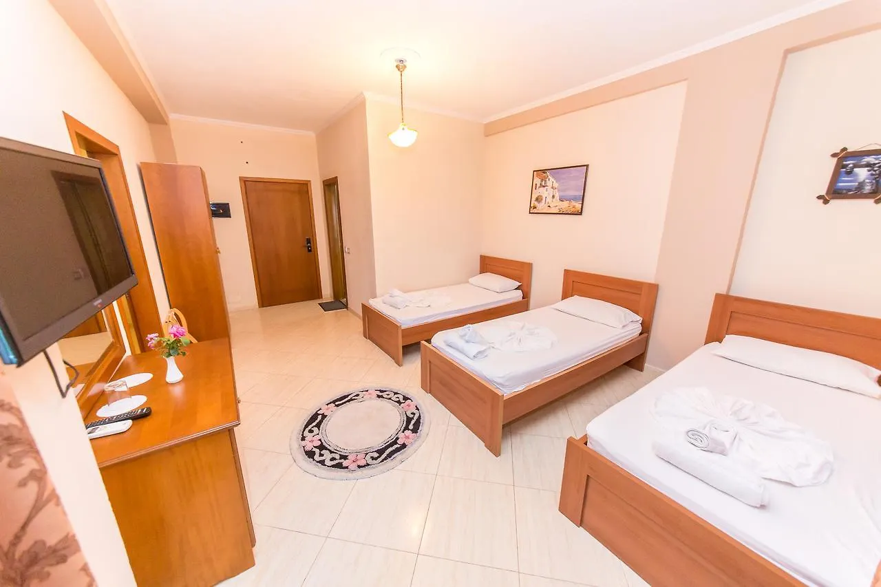 Hotel Bahamas Sarande