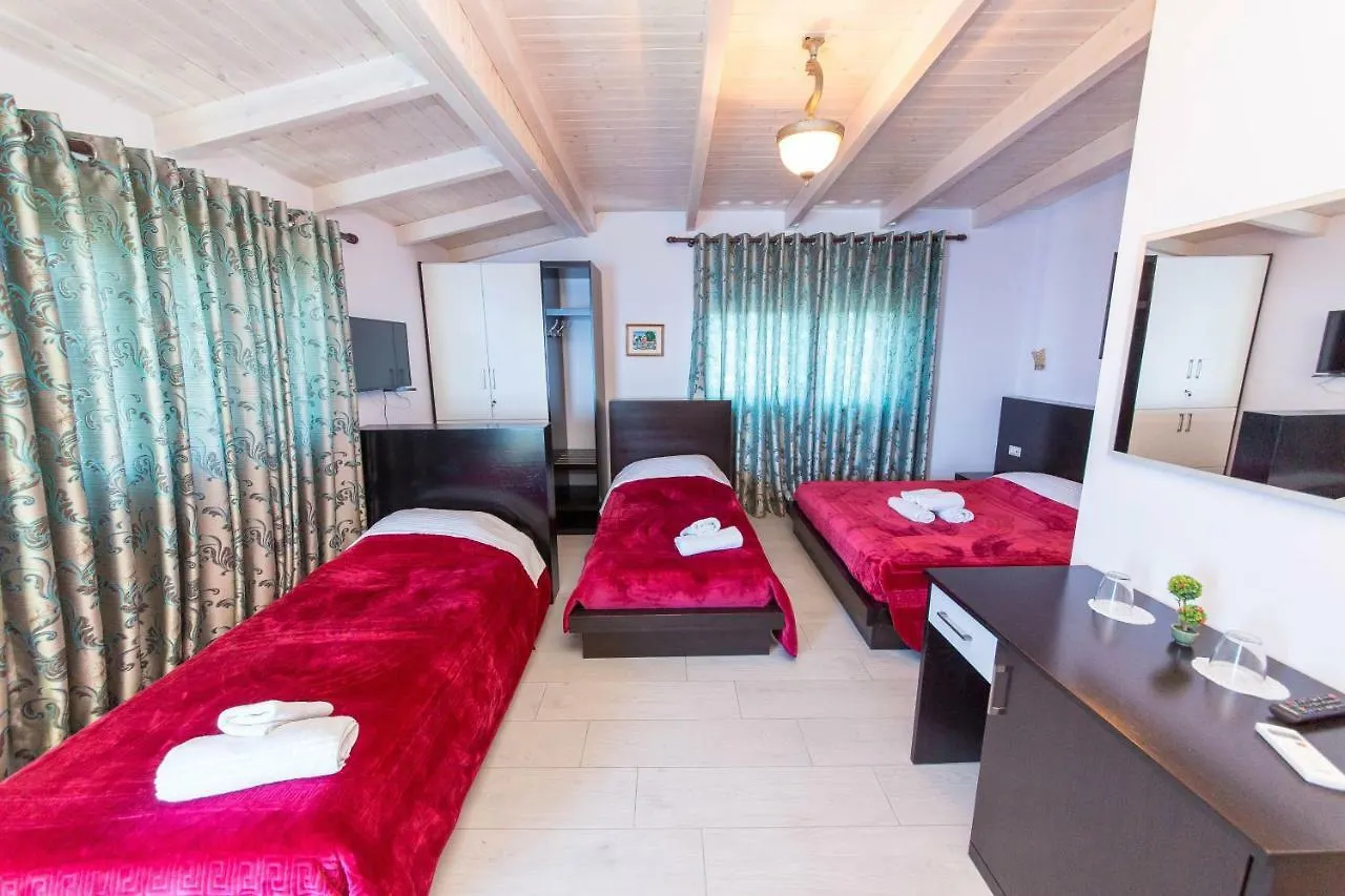 Hotel Bahamas Sarande