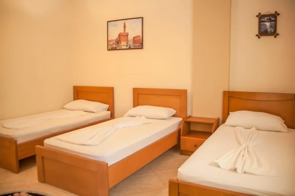 Hotel Bahamas Saranda