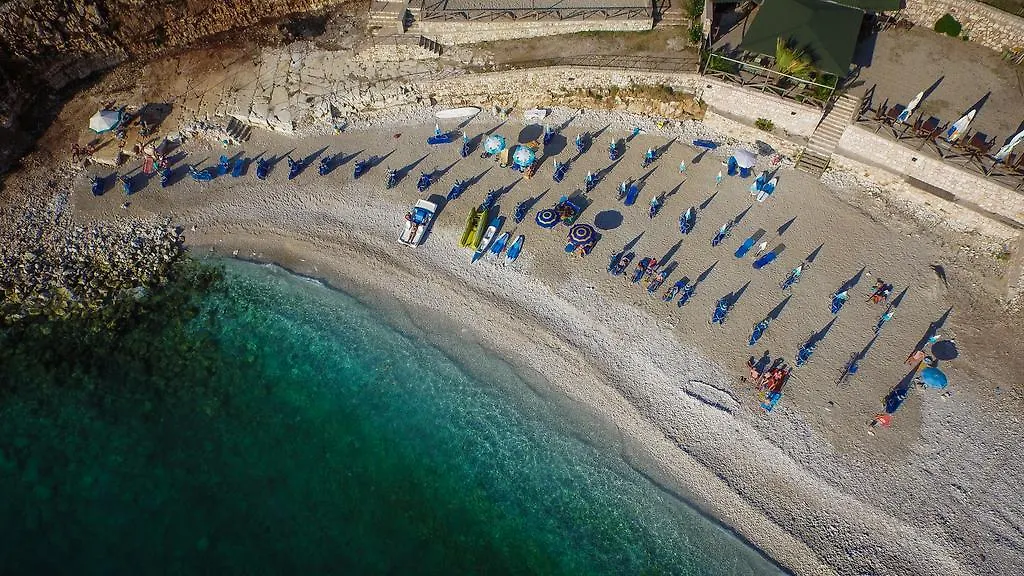 Hotel Bahamas Saranda