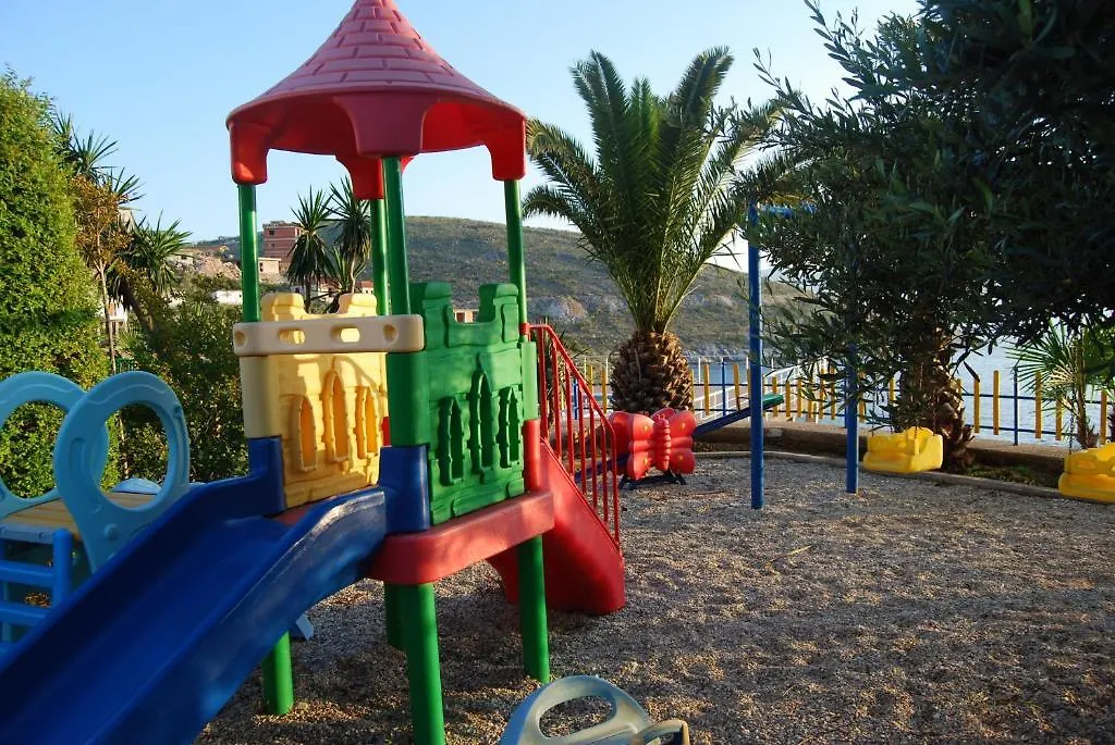 Hotel Bahamas Saranda