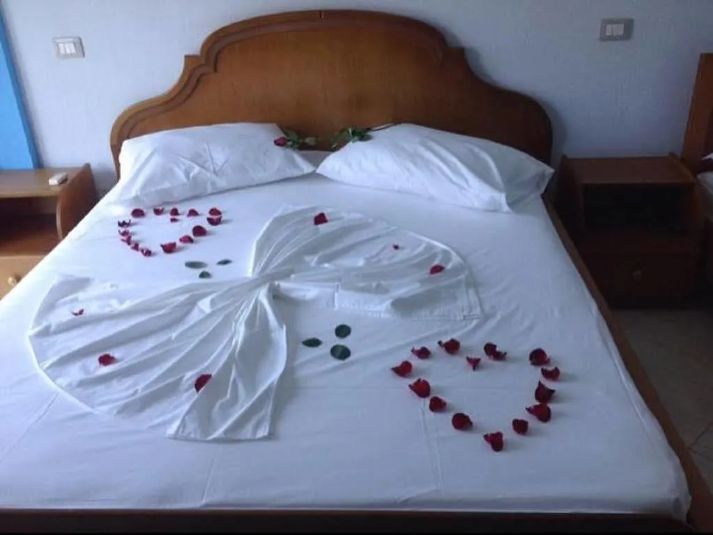 Hotel Bahamas Saranda