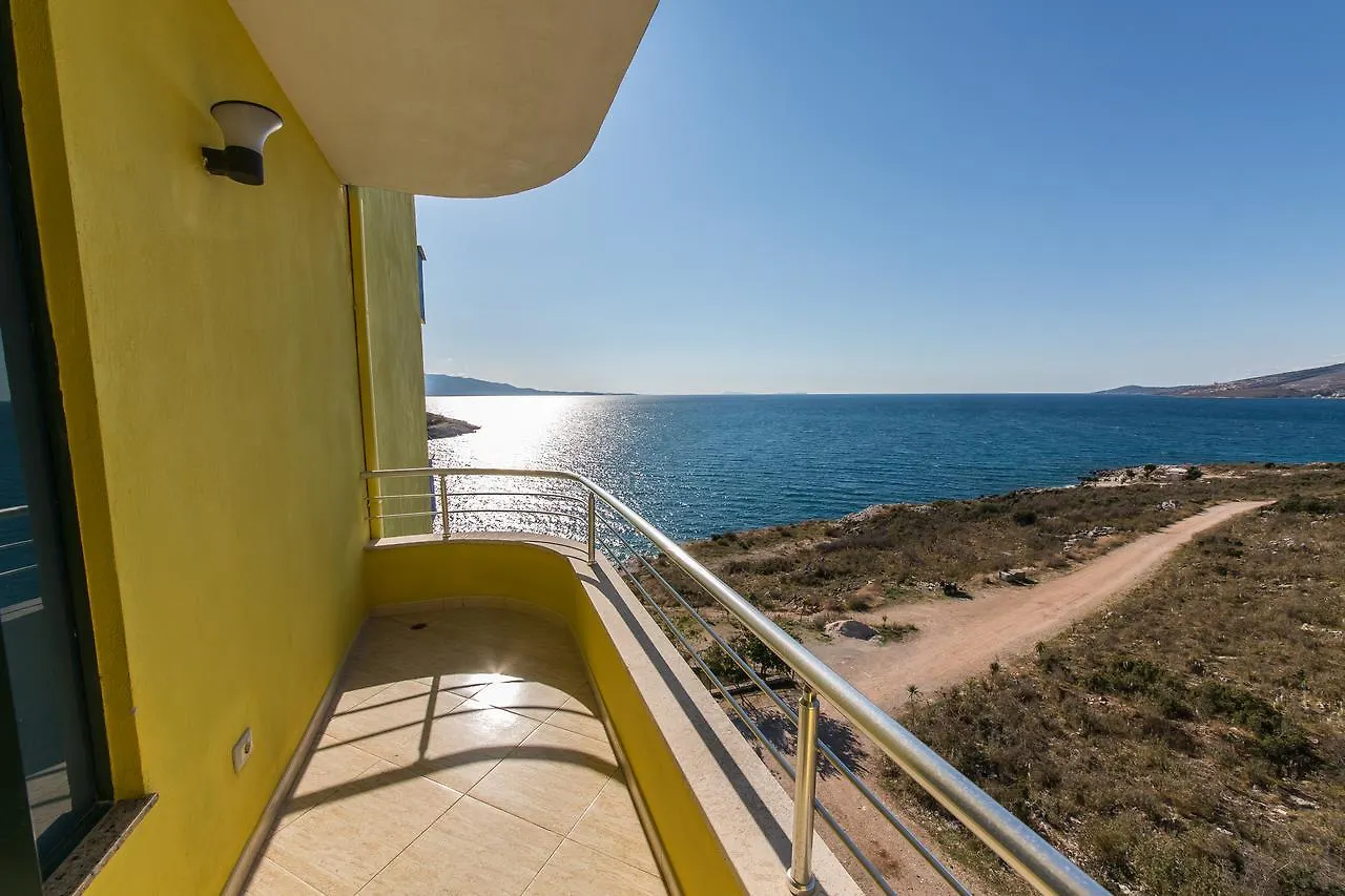 Hotel Bahamas Saranda