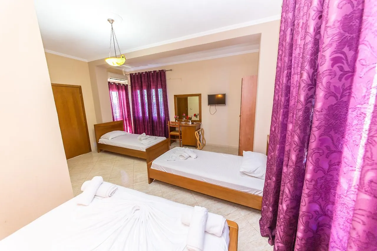 Hotel Bahamas Saranda