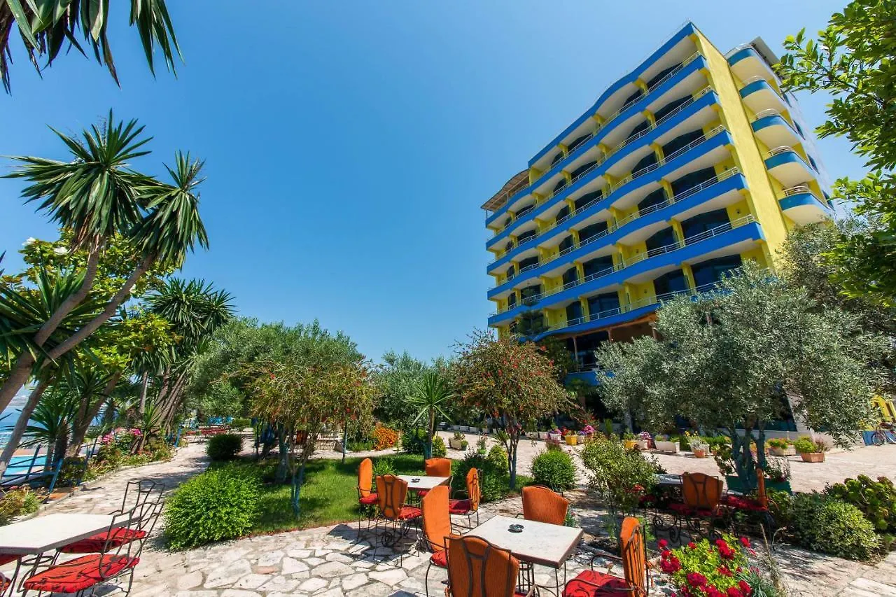 Hotel Bahamas Saranda